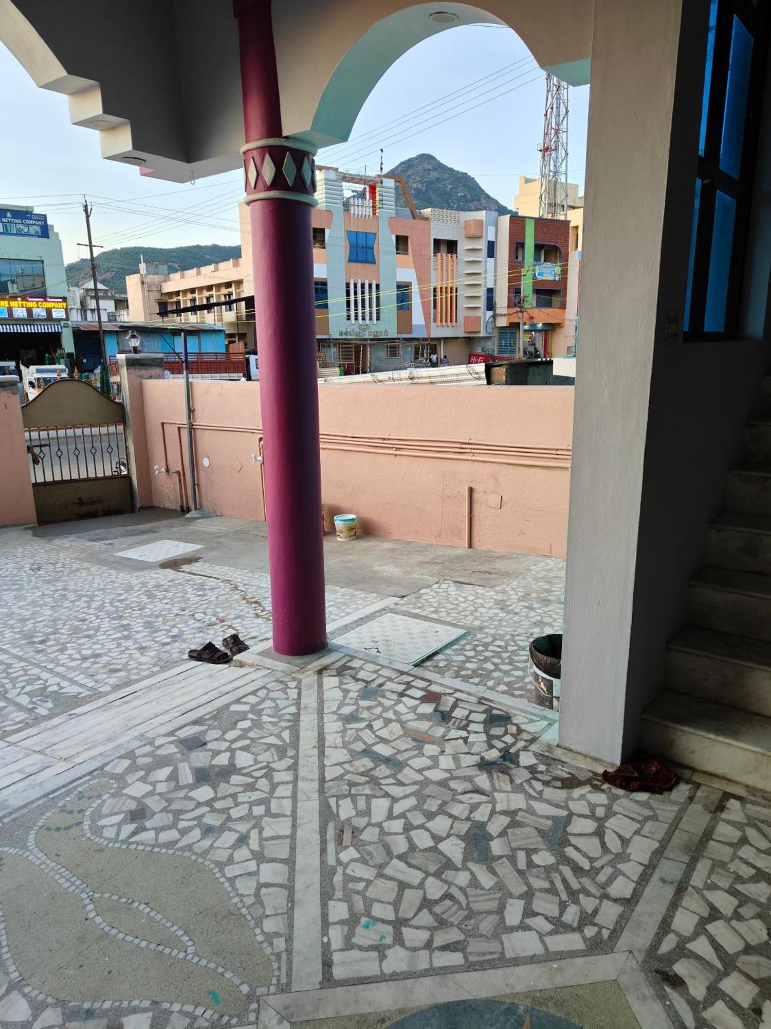Guru Krupa Home Stay Tiruvannāmalai Esterno foto