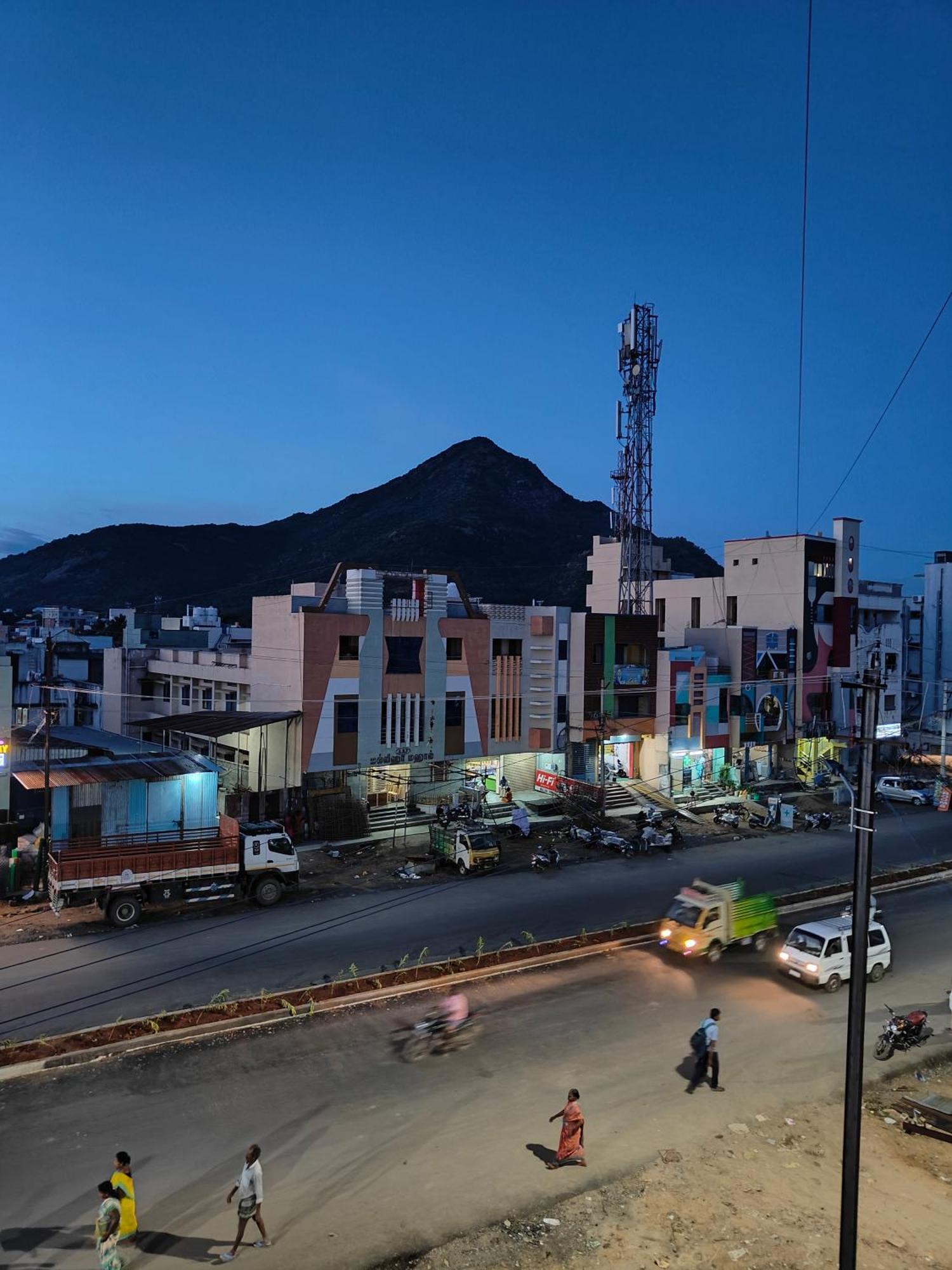 Guru Krupa Home Stay Tiruvannāmalai Esterno foto