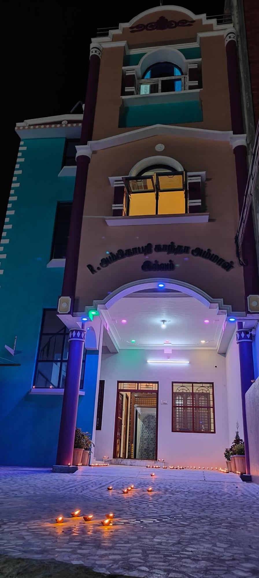 Guru Krupa Home Stay Tiruvannāmalai Esterno foto